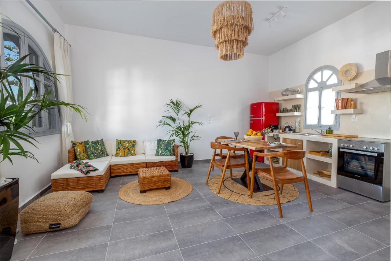 Divino Suites (Adults Only) Fira  Ngoại thất bức ảnh