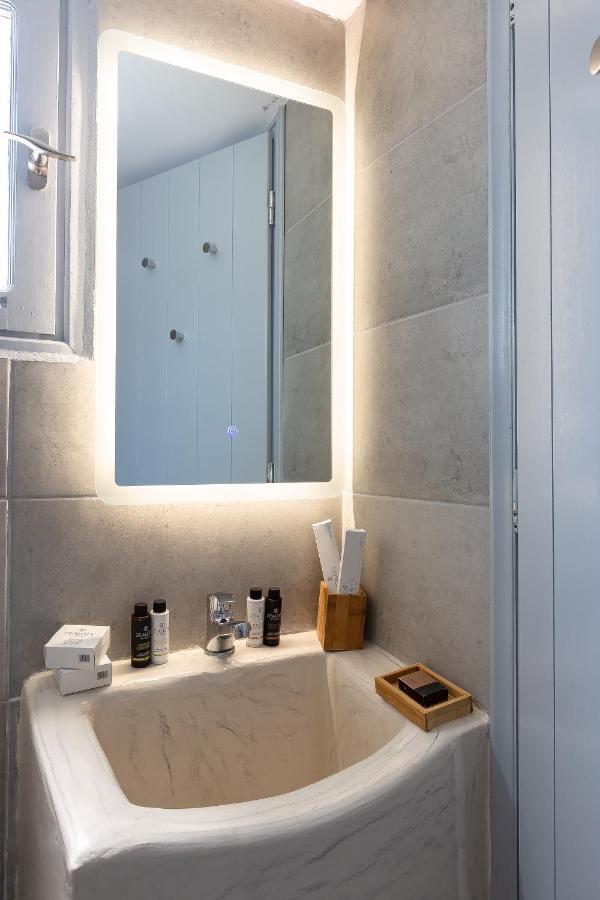 Divino Suites (Adults Only) Fira  Ngoại thất bức ảnh